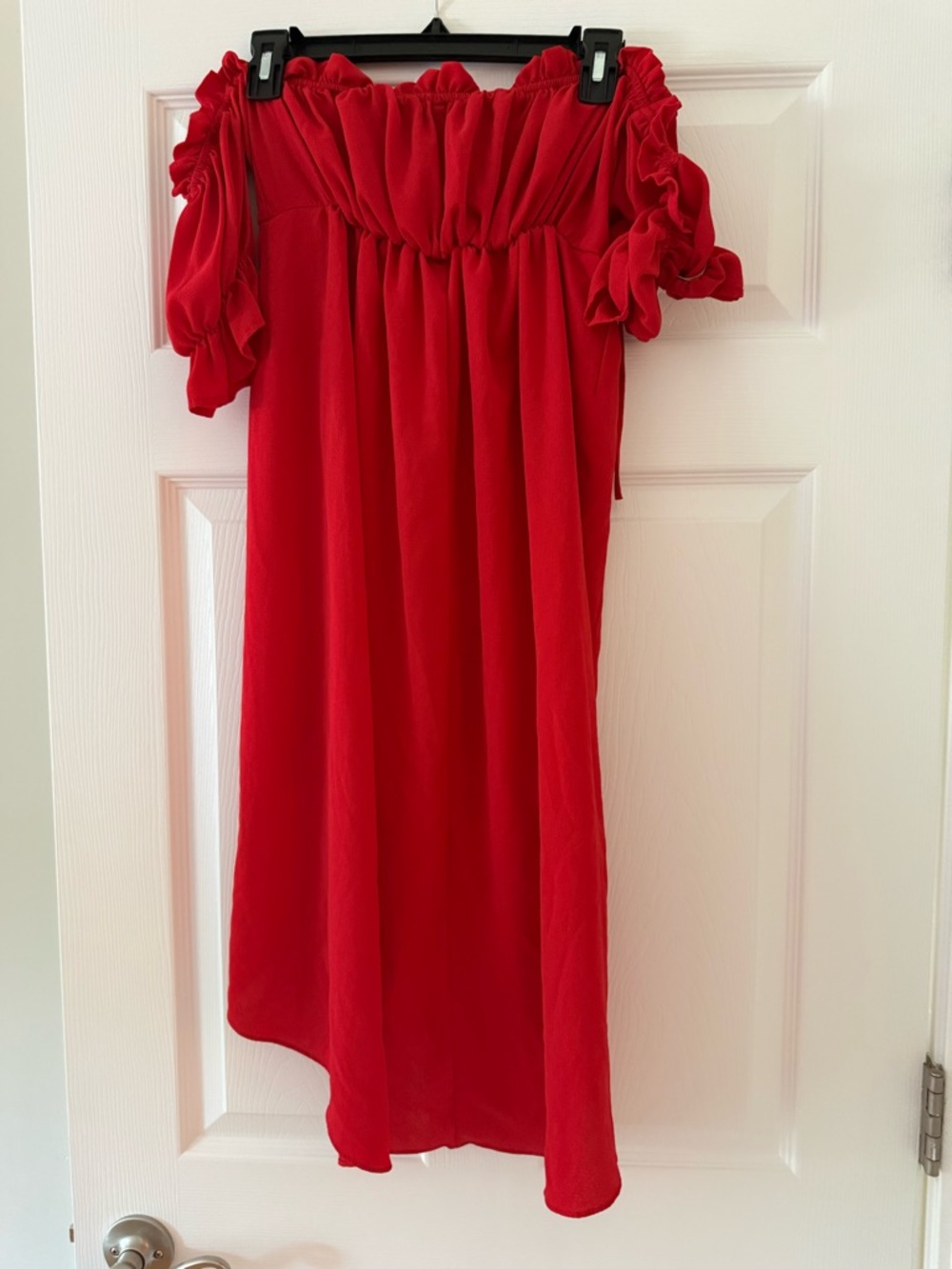 Red Off-Shoulder Dress ** Bundle 5+ items and name your offer!!! 💖💞